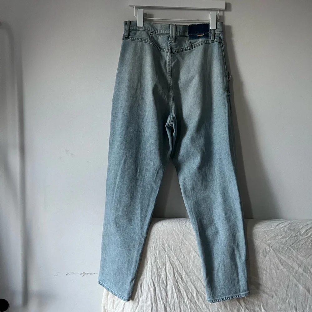 MOTHER SUPERIOR The Pleated High Waisted Jean 29 - Picture 8 of 13